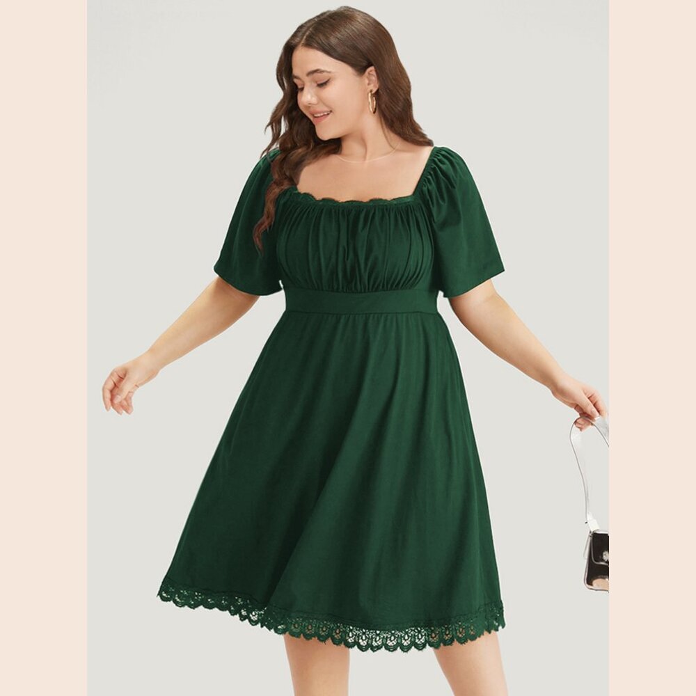 BloomChic Green Plain Lace Insert Gathered Square Neck Dress